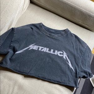 SOLD ‼️Brandy Melville metalica croptop